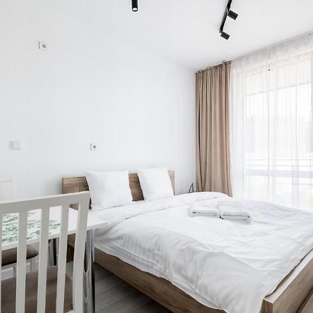 Mlambert - Aparthotel Варшава Екстериор снимка